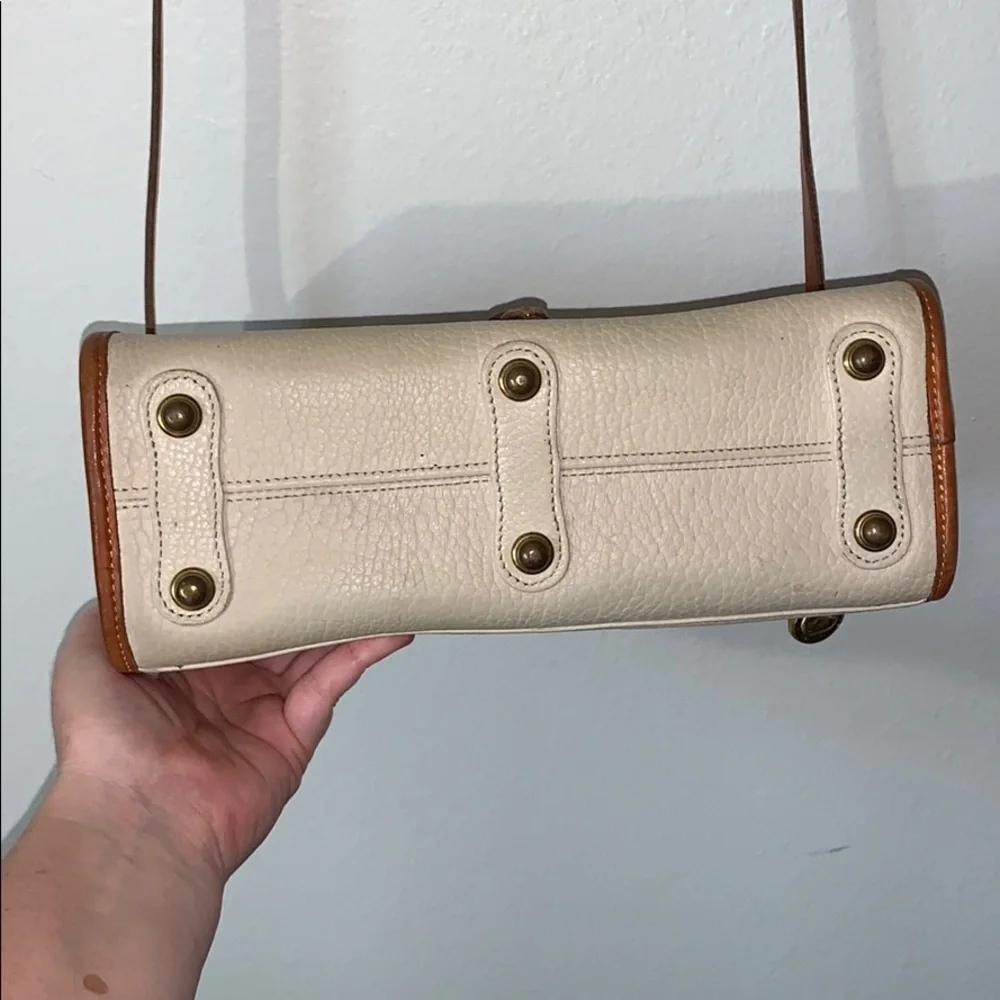 Dooney & Bourke classic dooney